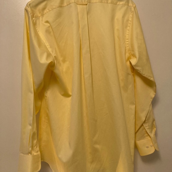IZOD Yellow Button Down Dress Shirt Regular Fit Size 15.5 34/35 Like New - Picture 11 of 16